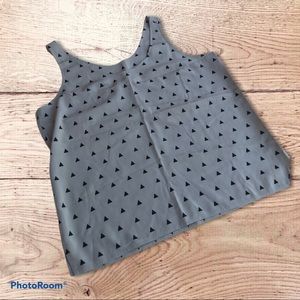 Liz Claiborne size 14 sleeveless blouse